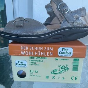 FINN COMFORT SANDALS 42